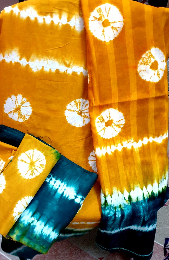 বাটিক থ্রি পিছ